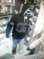 Witnesses sought; Hawker aggravated robbery