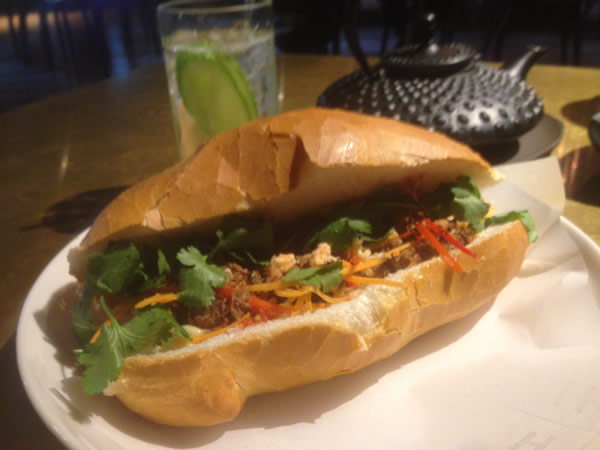 Cheap eats - Monster Kitchen and Bar (New Acton)