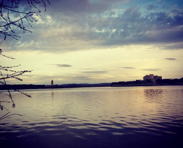 lake burley griffin