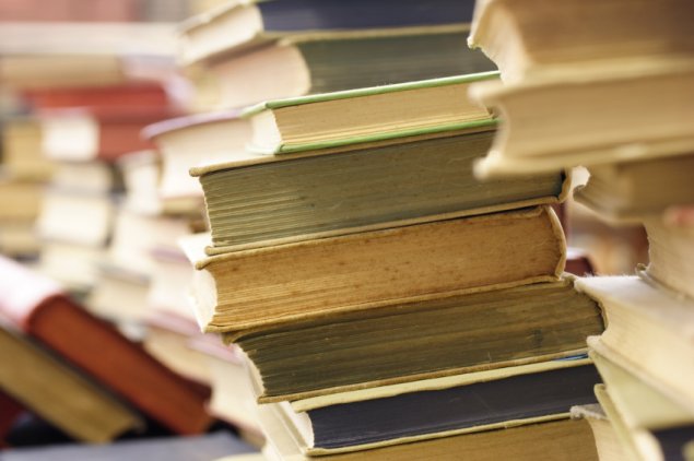 Six bags full of rare books stolen from Canberra Lifeline bookfair on Thursday night