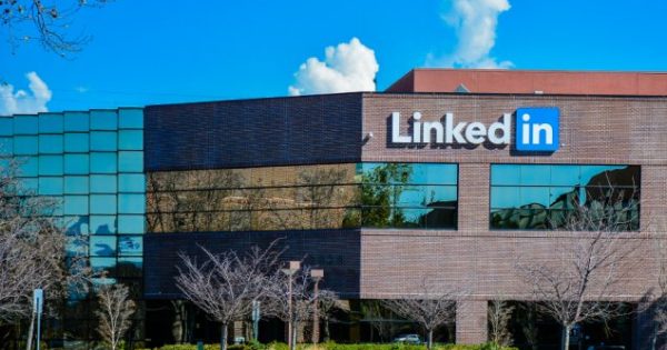 LinkedIn warns users after 117m passwords stolen