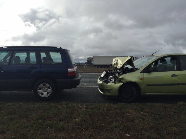 Four-car crash near Hindmarsh/Monaro intersection, second collision on Monaro