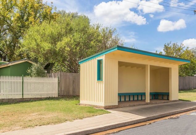 A lonely bus stop in Oaks Estate