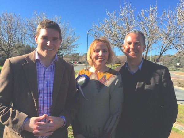 Amanda Lynch, candidate for Yerrabi, with Opposition Leader Jeremy Hanson, right, and his deputy, Alistair Coe, left. 