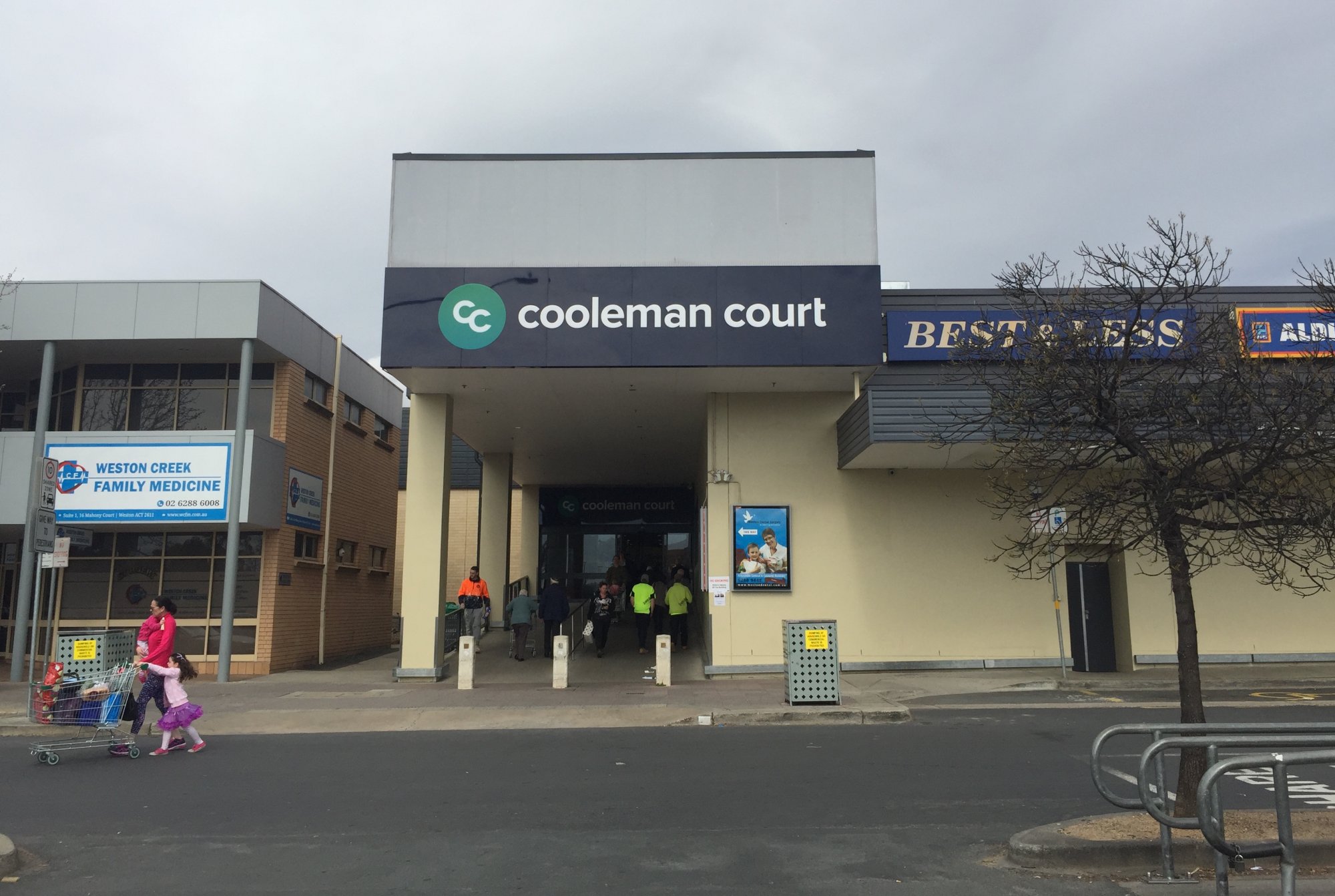 Cooleman Court, Dickson & planning