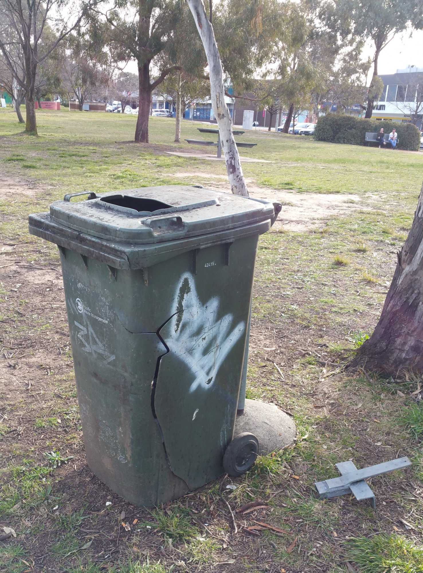 rubbish bin