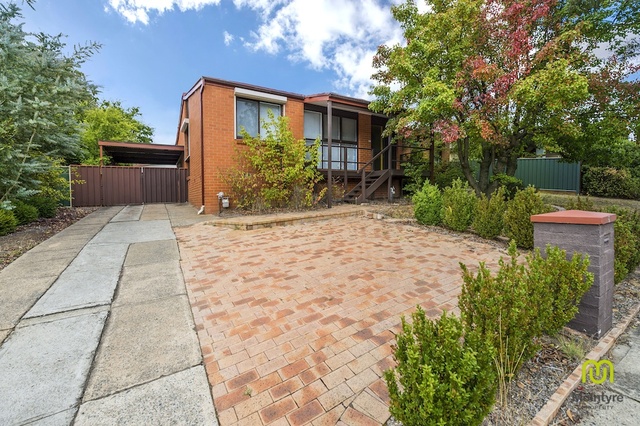 Live auction: 21 Hodgson Cres, Pearce - 11:30 AM 8th April