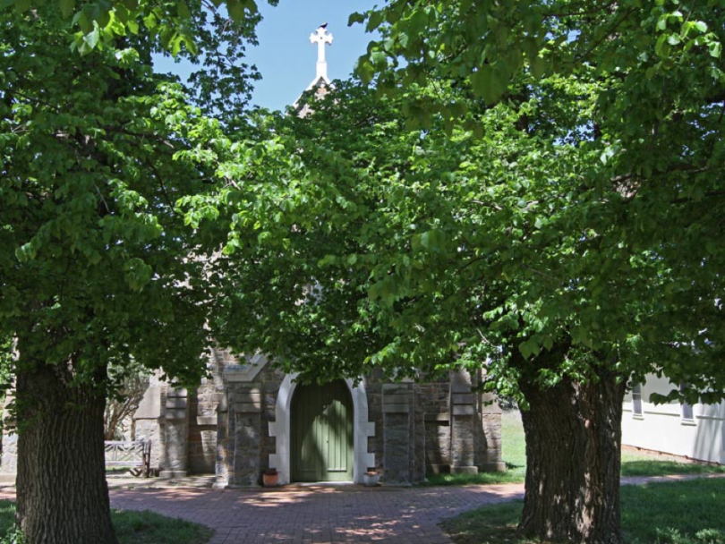 St Edmund’s Church in Gunning