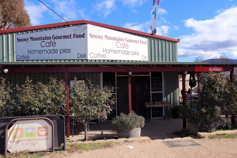 Snowy Mountains Gourmet Food Cafe