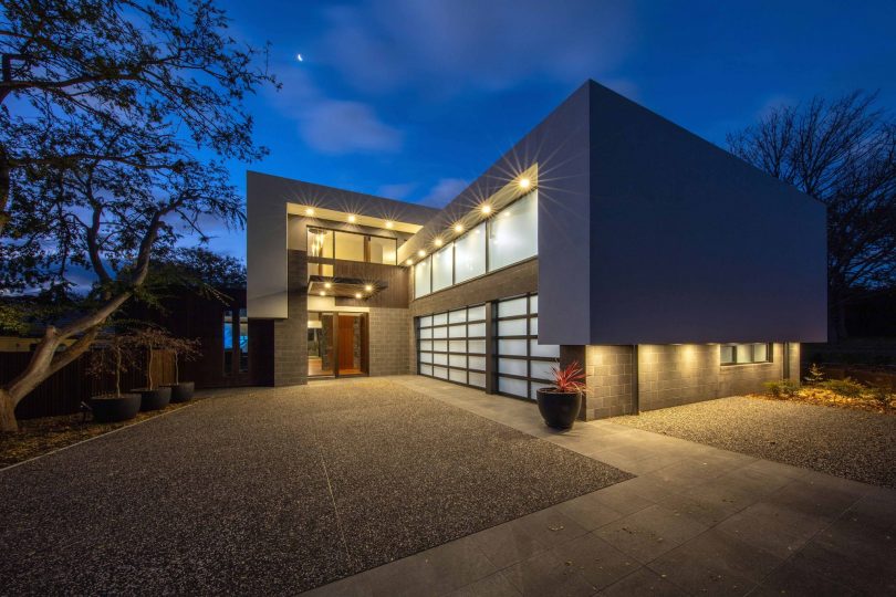 The Oliver Residence in Yarralumla: a modern, contemporary masterpiece. Photos: Supplied.