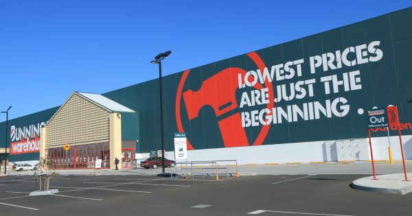Bunnings to pull 'asbestos of our generation' from shelves as silica dust code kicks off in ACT