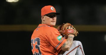 Steven Kent shelves retirement plans to go around again with Canberra Cavalry