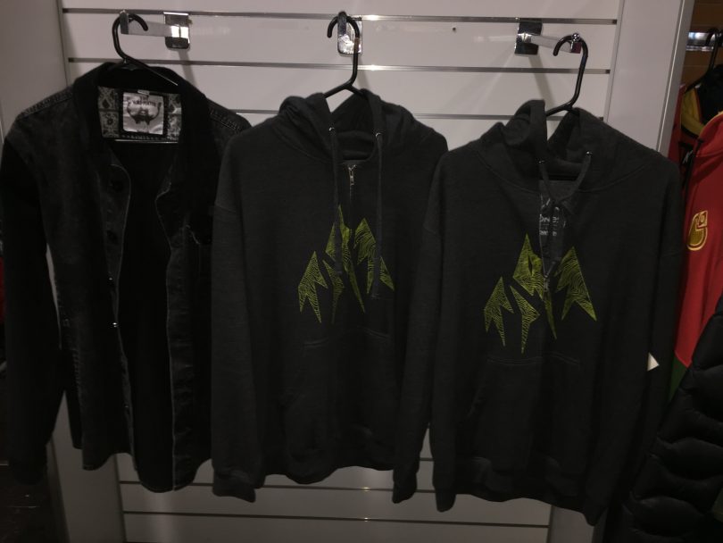 Items for auction at ALLBIDS: Nomis, Krew, Oneill, Jones, Afends - Hoodies.