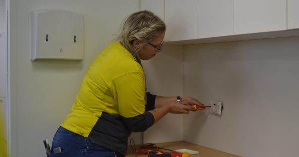 Funding to boost female tradie numbers in Canberra