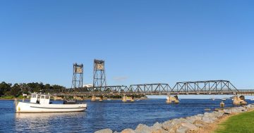 Batemans Bay's new bridge taking shape