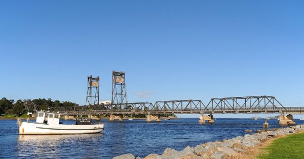 After 65 years, it's time to say goodbye to the old Batemans Bay Bridge