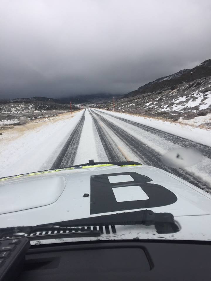A dusting of snow around Jindabyne on May 4 had police asking motorists to take care and drive to the conditions, more snow is forecast this week. Photo: Monaro Police District Facebook.