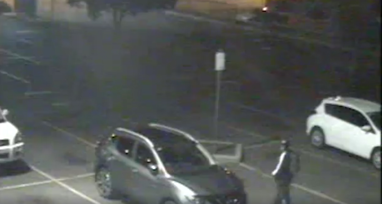 Police reveal CCTV footage of attempted carjacking in Queanbeyan