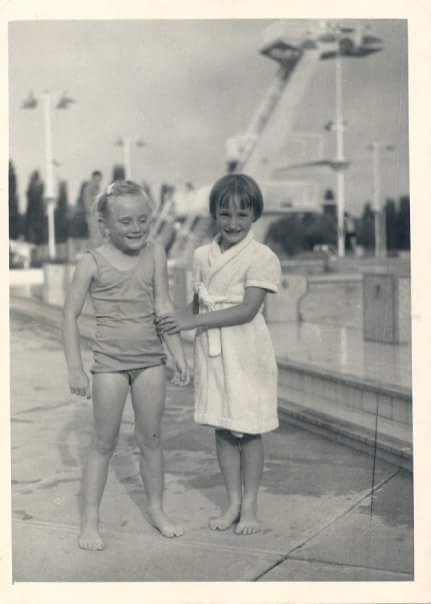 Deborah Johns and Jill Clarks at the Olympic Pool, 1962. Photo: Supplied by Deborah Johns.