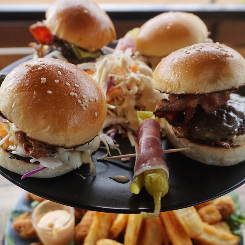 Miss Piggy &amp; Uncle Sam sliders