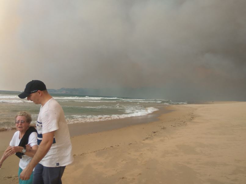 Tathra consumed by smoke . Photo: Rhonda Bradford.