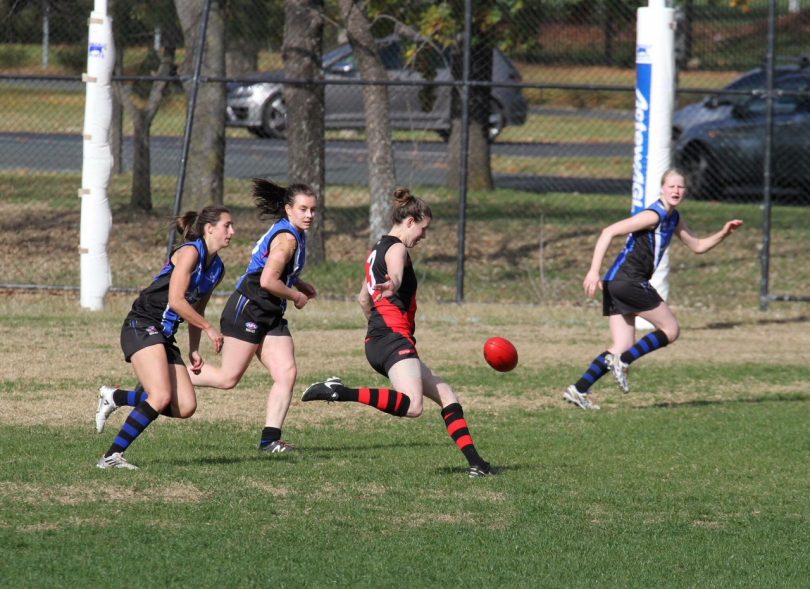 Hannah Gill going for a goal with Eastlake. Photo: Supplied.