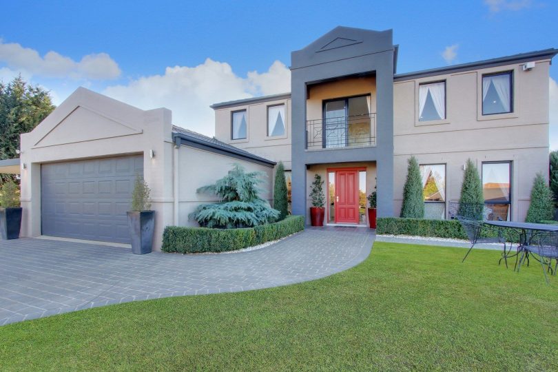 This spacious four-bedroom two-bathroom home is set on a large 1,169 square metre block of land. All photos supplied by Ray White Goulburn.