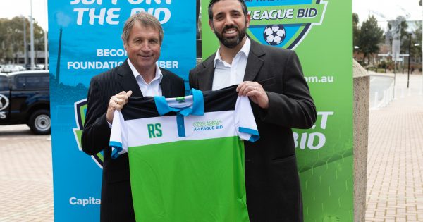 Youth coaching legend Ron Smith joins Canberra's A-league bid as Head of Football