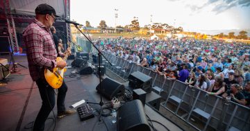 Bega Valley 'Bands Together' to help farmers in Central West NSW