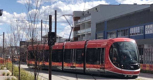 Canberra Metro says no delay to launch despite track relaying and need for two sign-offs