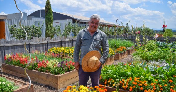 The People of Pialligo Estate: Head gardener John Sanderson