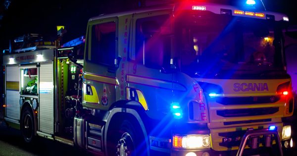 Truck fire closes Federal Highway overnight