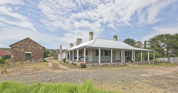 Steeped in convict history, Goulburn’s Lansdowne Park goes up for auction