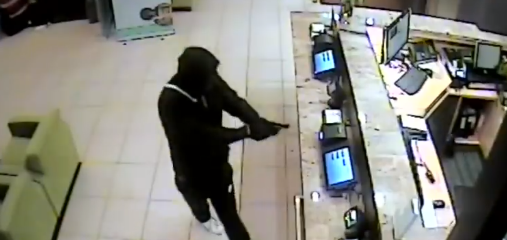 Police release CCTV of attempted robbery in Mawson