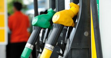 Barr prepared to cap petrol prices if retailers don't pass on savings