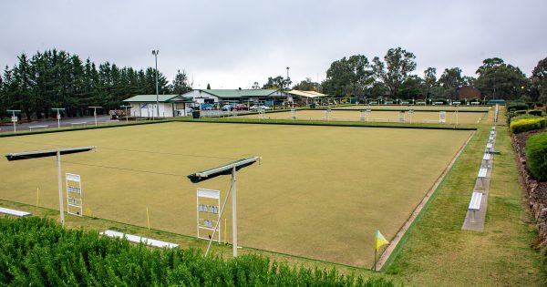 Government launches review into future of lawn bowls in the ACT