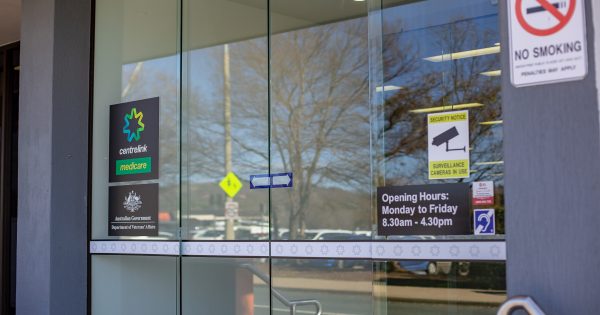 More security guards for Centrelink offices