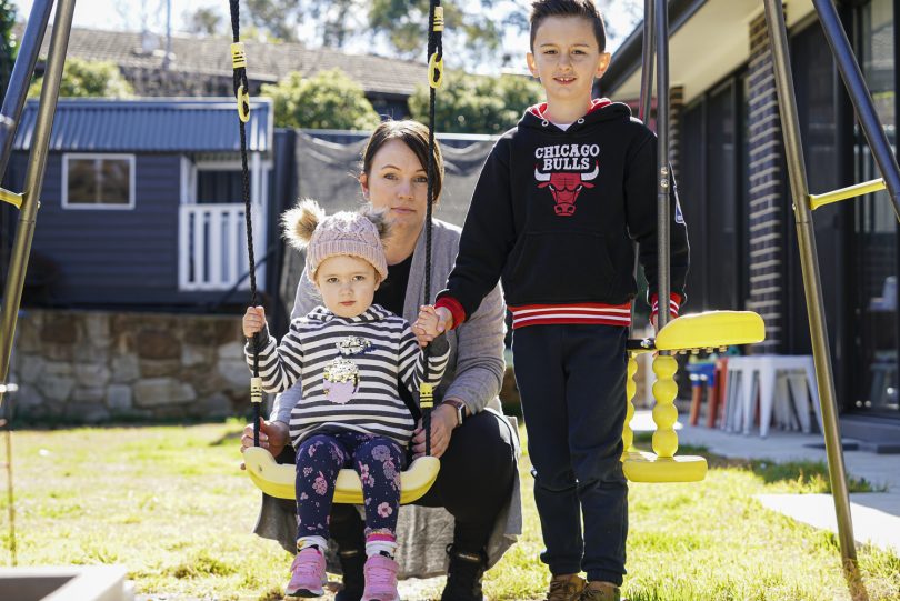 Amanda Bektas with her two children. 