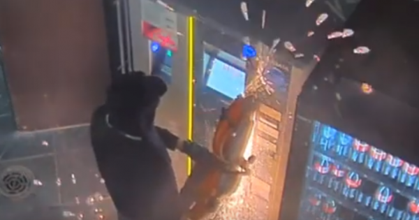 Sparks fly as men try to break into Belconnen payment machines