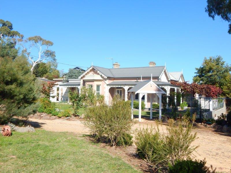 Built to last - an elegant, granite home in a premium location, 1 Cromwell Rd, Cooma.