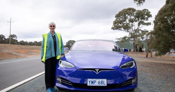 Canberra's older generation takes the wheel in semi-autonomous car trial
