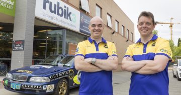 Wanniassa duo to drive across Australia in a $1000 car