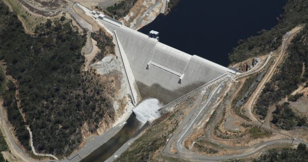 Canberra could face water restrictions next year if drought continues, Icon warns