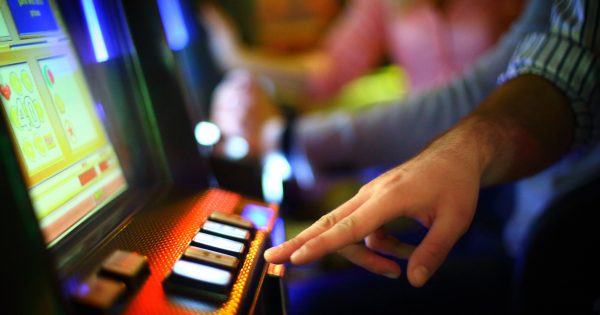 Pokies limits expose government rifts over club funding in the Canberra community
