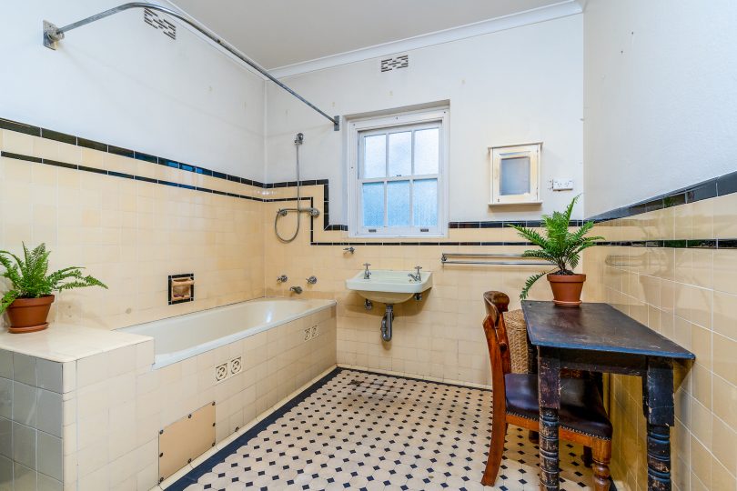 Tiled and wild - Bathrooms straight from the jazz age 