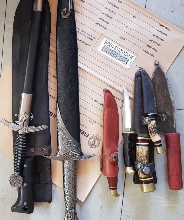 Knives and machetes seized