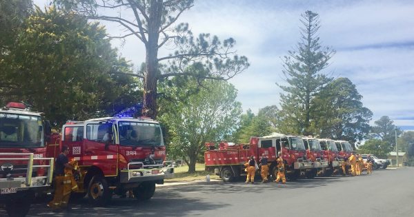 Currowan bushfires: All hands and hearts on deck in Batemans Bay
