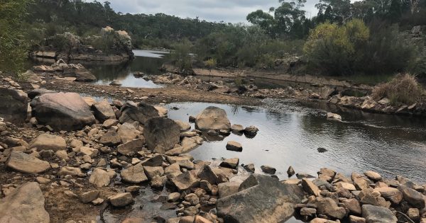 Water woes for Braidwood and beyond as drought dries up Shoalhaven River