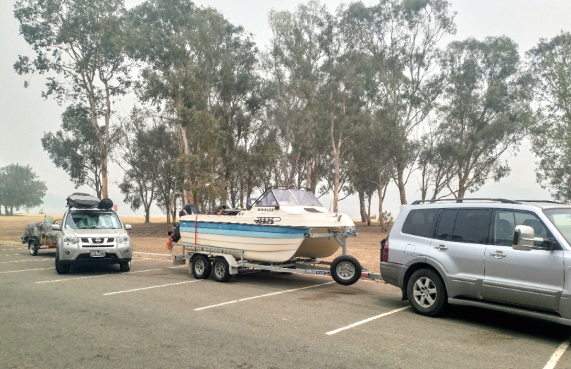 Evacuees at Lake Burley Griffin