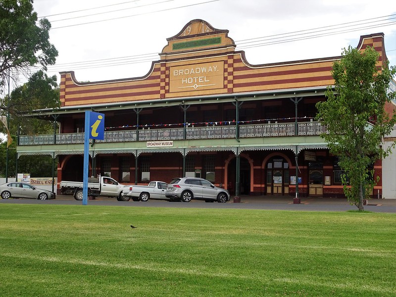 chocolate factory tour canberra